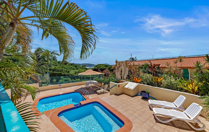 Shingley Beach Resort Pool R Jean Photography 1