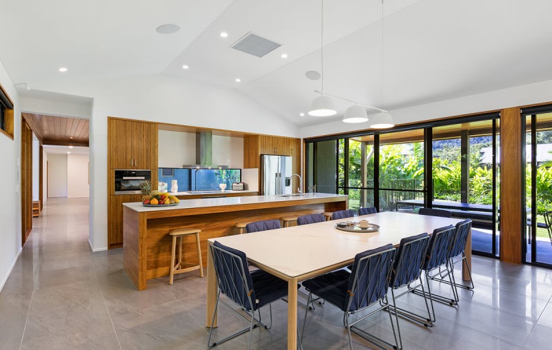 Aqua Funnel Bay 1200px 02