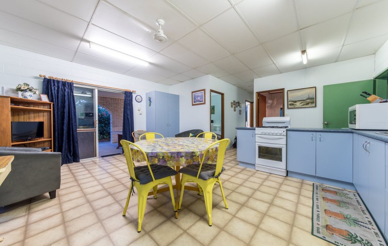 BIRDSONG HOUSE 1200px 03