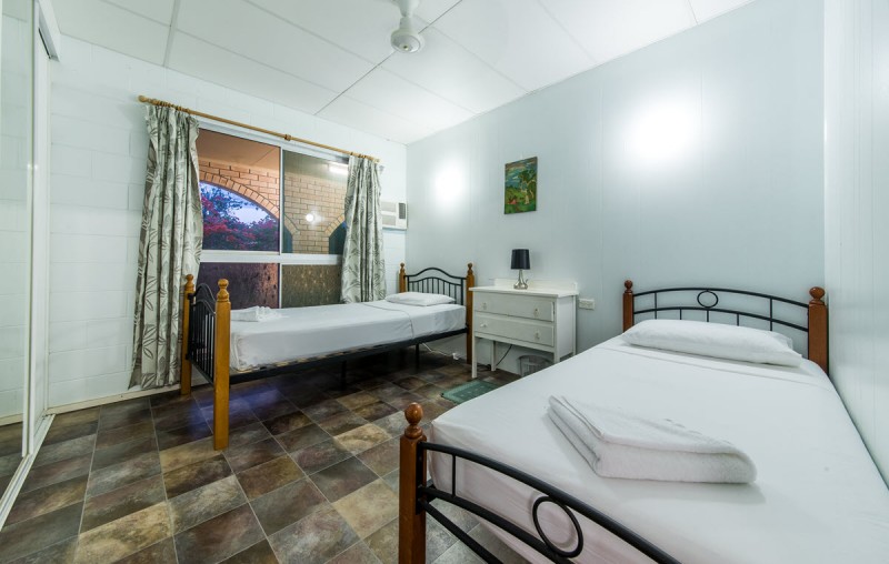 BIRDSONG HOUSE 1200px 04