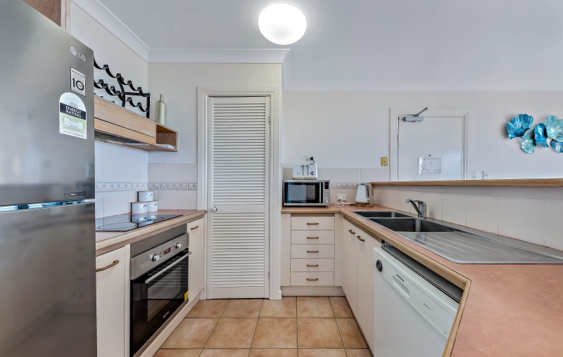 14 Mediterranean 03.05.2022 R Jean Photography 6