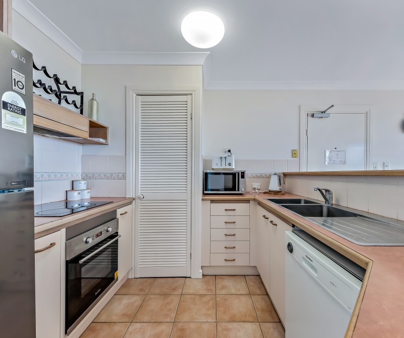 14 Mediterranean 03.05.2022 R Jean Photography 6