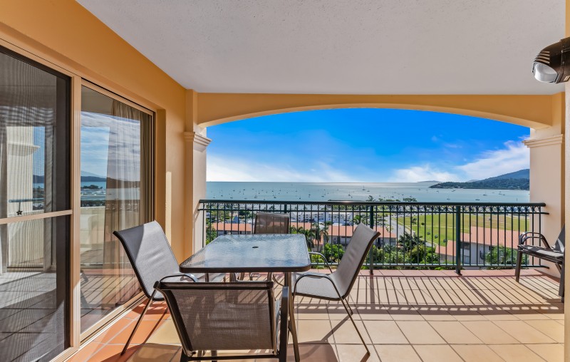 4.14 Golden Orchid 08.06.2022 R Jean Photography 1