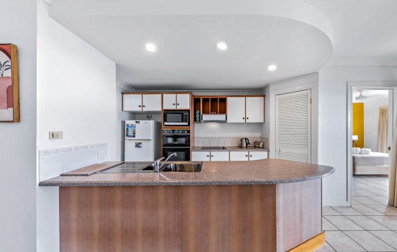 4.14 Golden Orchid Dr 07.06.2022 R Jean Photography 2