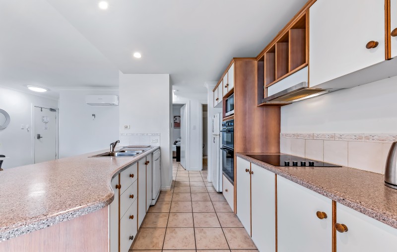 4.14 Golden Orchid Dr 07.06.2022 R Jean Photography 6