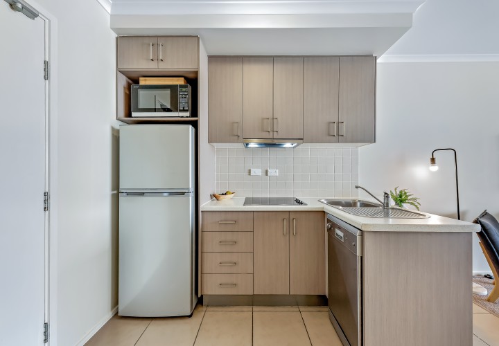 8.14 Waterson Wy 07.06.2022 R Jean Photography 1